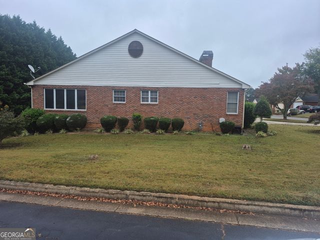 3315 Salem Cove Trail SE, Conyers, GA 30013