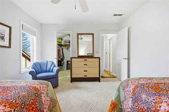 1403 Fleetwood Plaza, Hendersonville, NC 28739