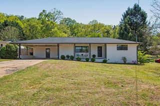 17 Crestwood Road, Cartersville, GA 30121
