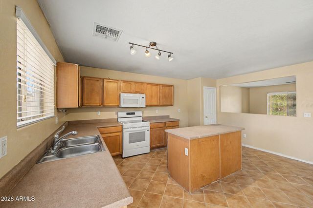 15940 W CROCUS Drive, Surprise, AZ 85379