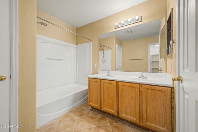 15940 W CROCUS Drive, Surprise, AZ 85379