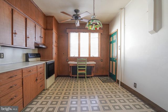 31 POWELL ST, Lansford, PA 18232