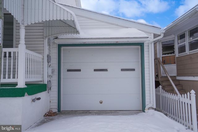 31 POWELL ST, Lansford, PA 18232