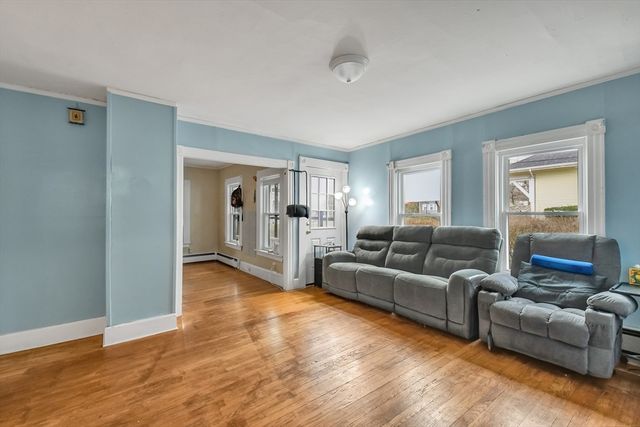 542 North St, Fitchburg, MA 01420