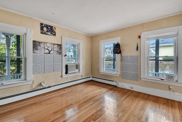 542 North St, Fitchburg, MA 01420