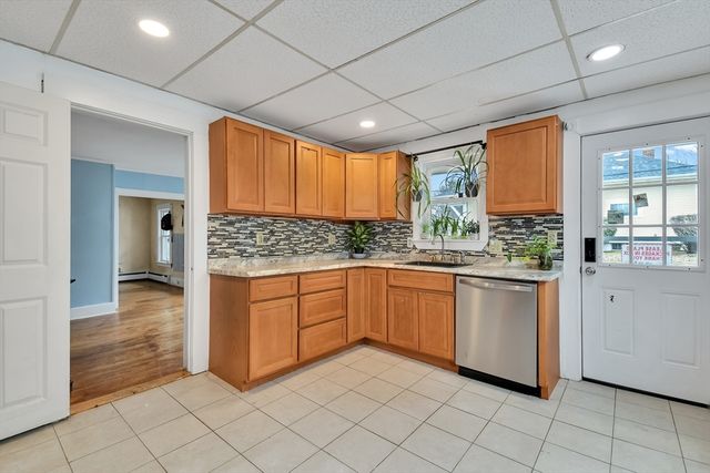 542 North St, Fitchburg, MA 01420
