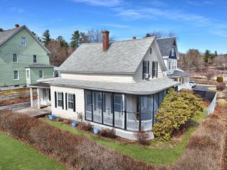 542 North St, Fitchburg, MA 01420