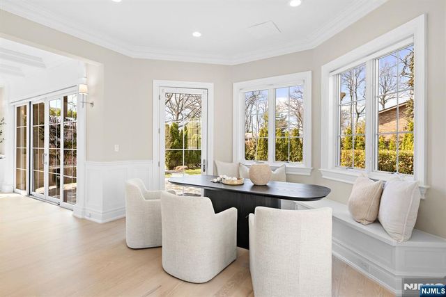 111 Demarest Avenue, Englewood Cliffs, NJ 07632