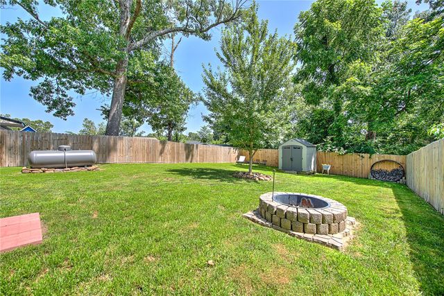 13867 Saratoga Drive, Rogers, AR 72758