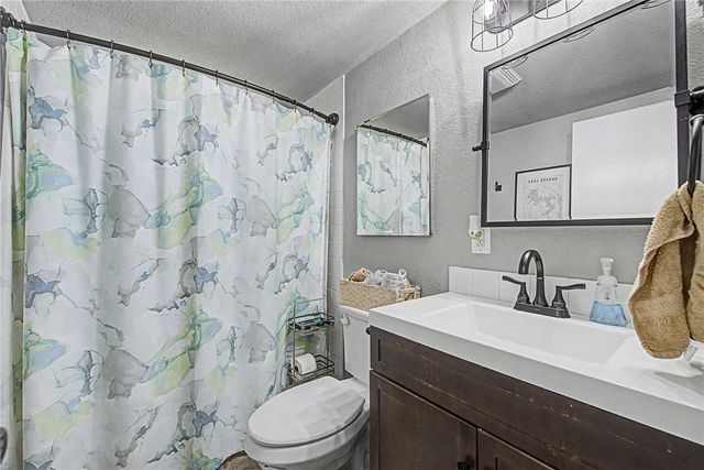 13867 Saratoga Drive, Rogers, AR 72758