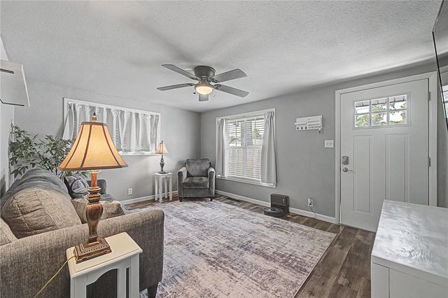 13867 Saratoga Drive, Rogers, AR 72758