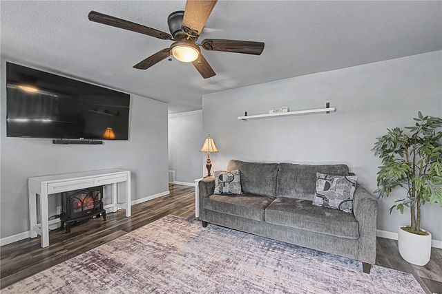 13867 Saratoga Drive, Rogers, AR 72758
