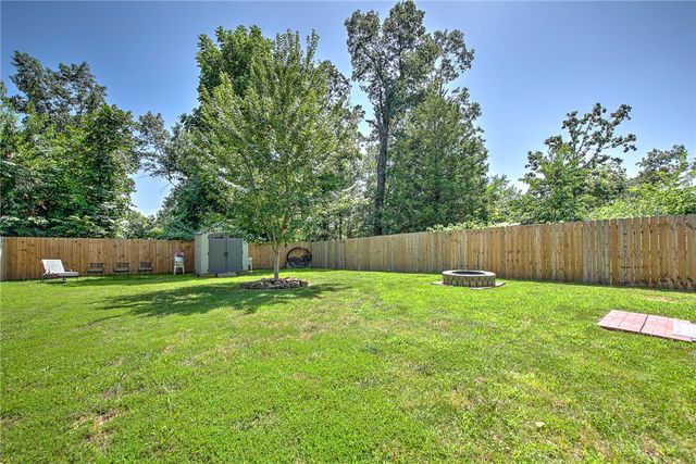 13867 Saratoga Drive, Rogers, AR 72758