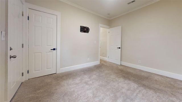 12061 Upper Unit Cloverlawn, Detroit, MI 48204