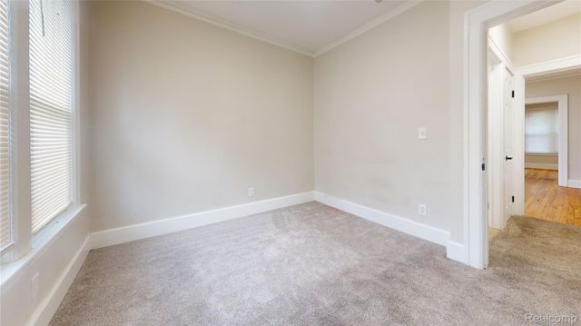 12061 Upper Unit Cloverlawn, Detroit, MI 48204