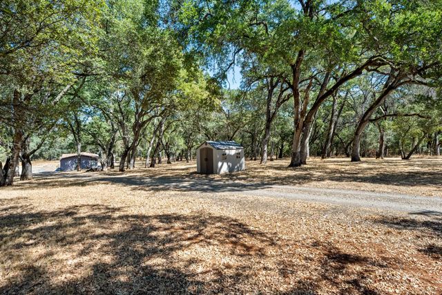 3301 Meder Rd, Shingle Springs, CA 95682