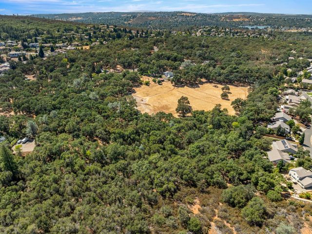 3301 Meder Rd, Shingle Springs, CA 95682