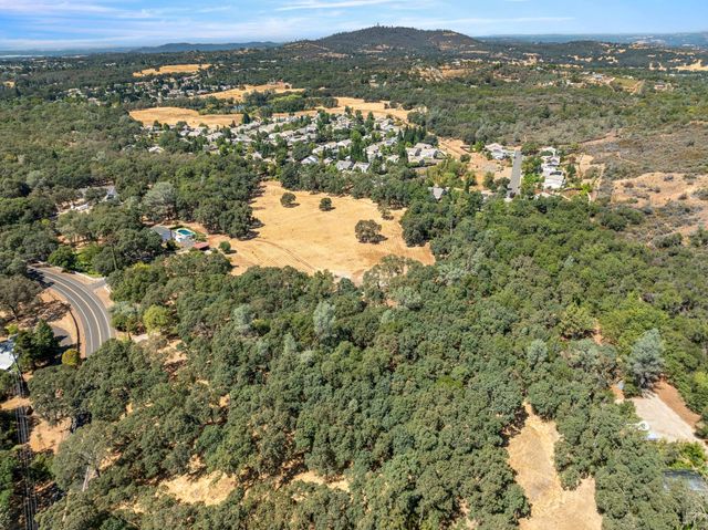 3301 Meder Rd, Shingle Springs, CA 95682