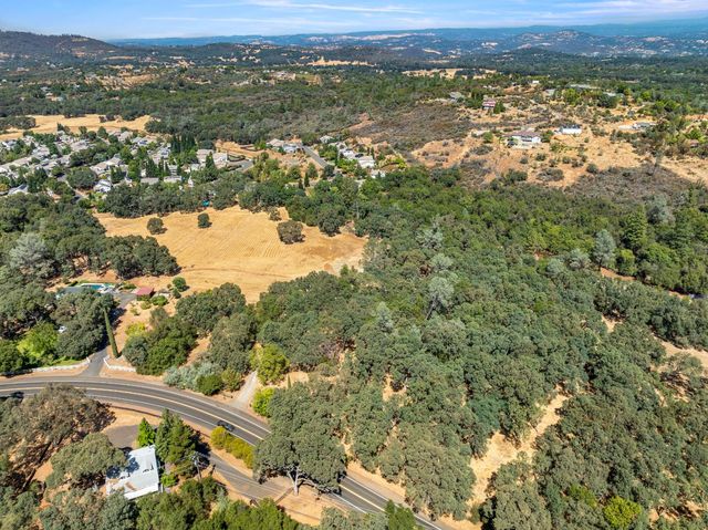 3301 Meder Rd, Shingle Springs, CA 95682