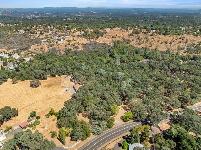 3301 Meder Rd, Shingle Springs, CA 95682