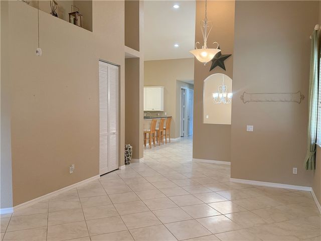 6510 Oxford Circle 101A, Vero Beach, FL 32966