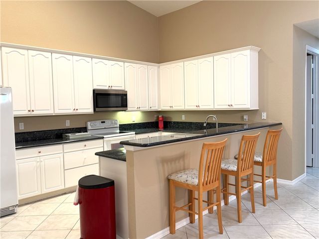 6510 Oxford Circle 101A, Vero Beach, FL 32966