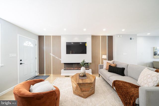 3005 DEVEREAUX AVE, Philadelphia, PA 19149