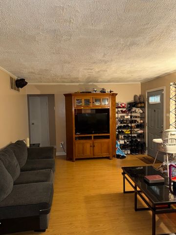 160 Monee Road, Park Forest, IL 60466