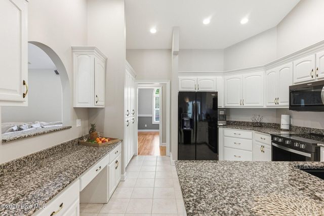20 Queens Grant Circle SW, Shallotte, NC 28470