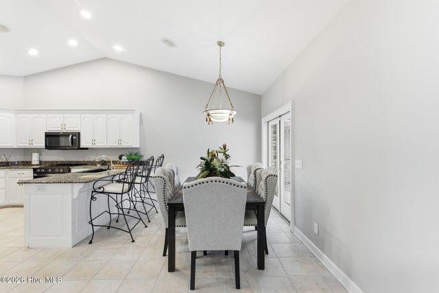 20 Queens Grant Circle SW, Shallotte, NC 28470