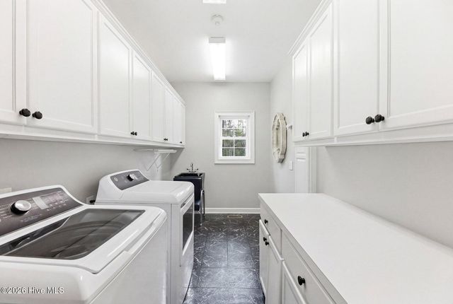 20 Queens Grant Circle SW, Shallotte, NC 28470