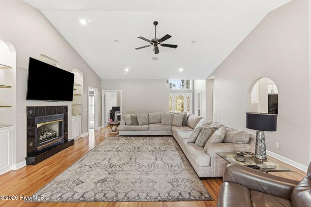20 Queens Grant Circle SW, Shallotte, NC 28470