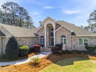20 Queens Grant Circle SW, Shallotte, NC 28470