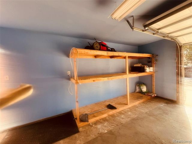 29928 Fox Grove Road, Farmington Hills, MI 48334