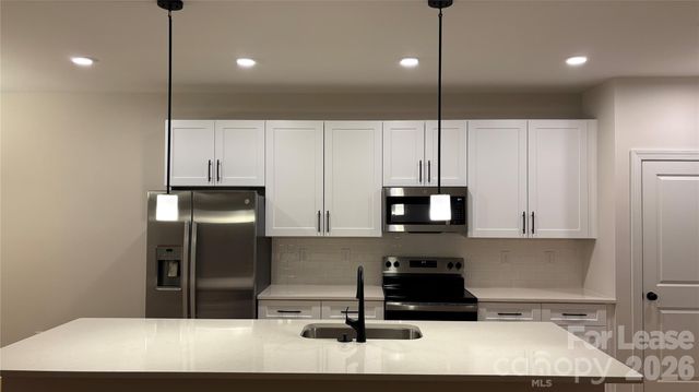 4815 Victoria Avenue, Charlotte, NC 28269