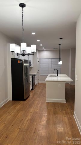 4815 Victoria Avenue, Charlotte, NC 28269