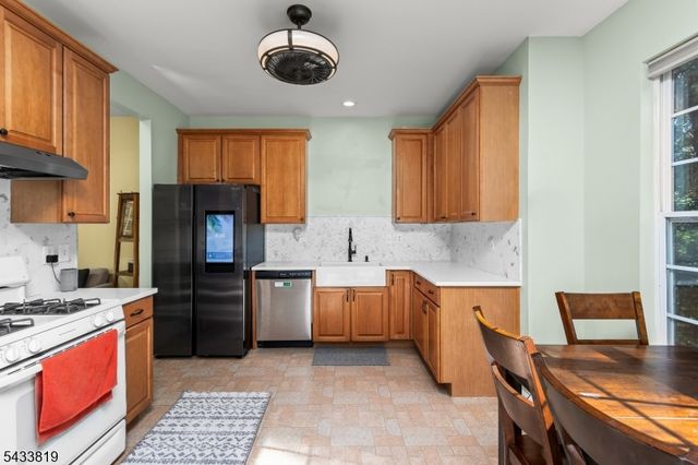38 Brock Ln, Mount Olive Twp., NJ 07840