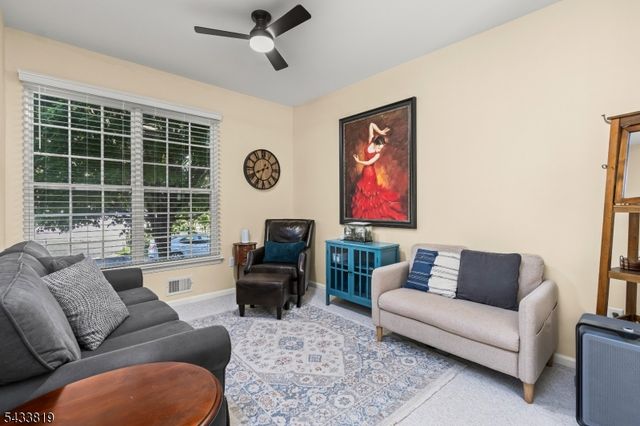 38 Brock Ln, Mount Olive Twp., NJ 07840