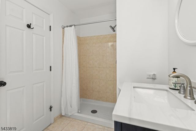 38 Brock Ln, Mount Olive Twp., NJ 07840