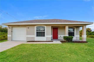3203 34th ST SW, Lehigh Acres, FL 33976