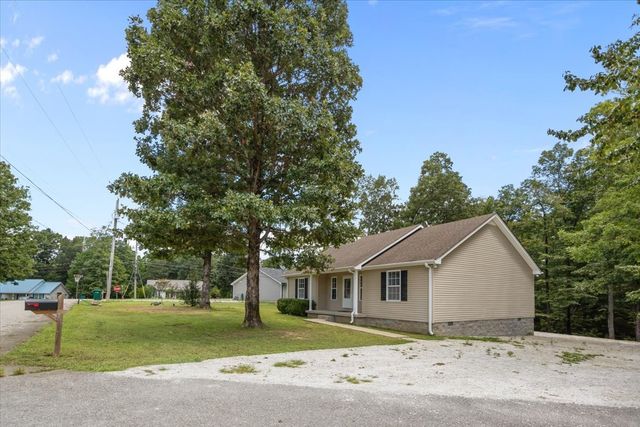 45 Bill Ct, Waverly, TN 37185