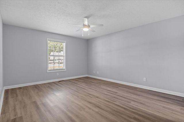 45 Bill Ct, Waverly, TN 37185
