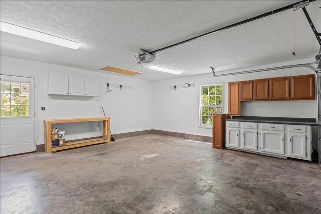 45 Bill Ct, Waverly, TN 37185