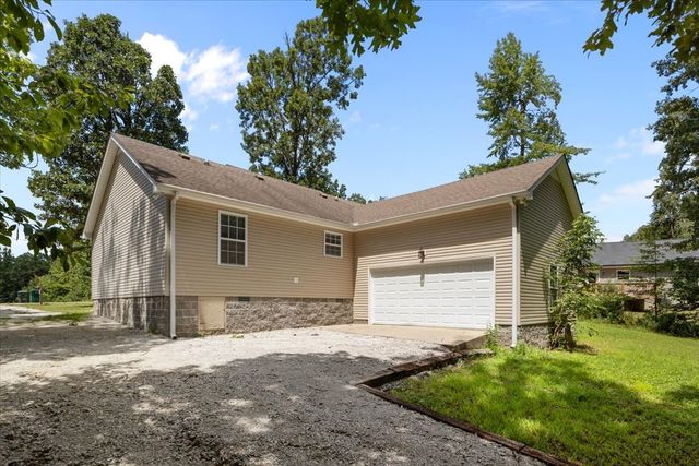 45 Bill Ct, Waverly, TN 37185