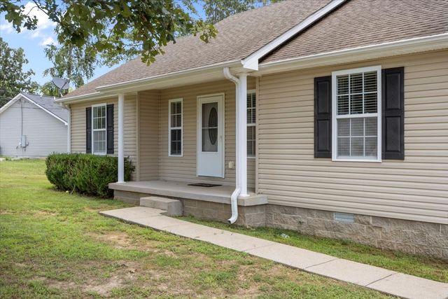 45 Bill Ct, Waverly, TN 37185
