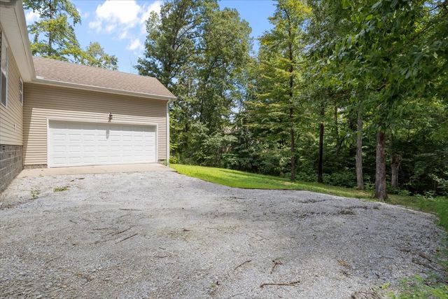 45 Bill Ct, Waverly, TN 37185