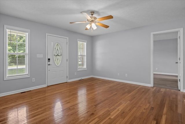 45 Bill Ct, Waverly, TN 37185