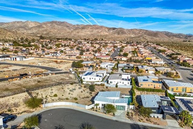 13910 Valley View Court, Desert Hot Springs, CA 92240