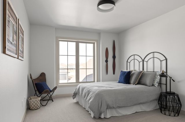 1101 Aspen Terrace, West Fargo, ND 58078