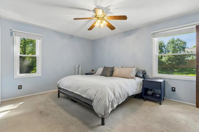 17025 24th Avenue N, Plymouth, MN 55447